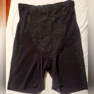 Black Patterned Shapewear/ Free Item Included